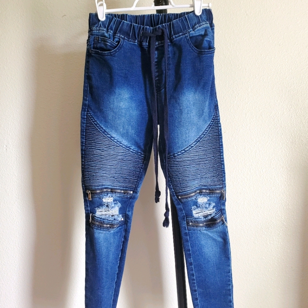Ripped jeans